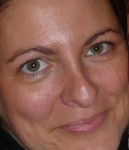multi-talented - passionate about organizing, other people's smile, cats and above all the sunshine