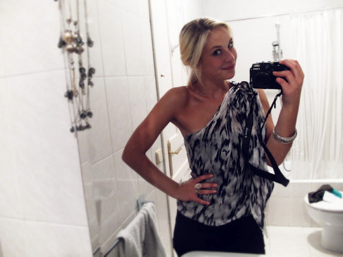 LauraBlondaa's profile picture. MISS EXPENSIVE GIRL I follow back