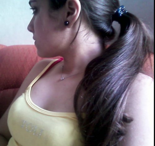 faço inimiga rezar pra que eu fique bem, porque se eu for embora ela vai se espelhar em quem ?  ♪♫ *