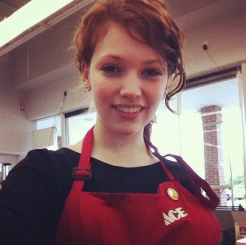 kcollyer723's profile picture. i am not a snow bunny