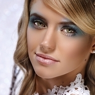 MakeupArtist18's profile picture. Pro Makeup Artist,Makeup tips,Beauty & Health,Save money.Like us on FB:http://t.co/3qaeVp6Afj