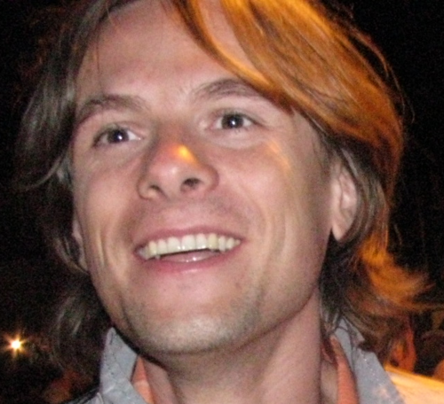 mateidragos's profile picture. Author using art to wrap EQ, neuroscience and psychology in powerful children's stories, movies, games