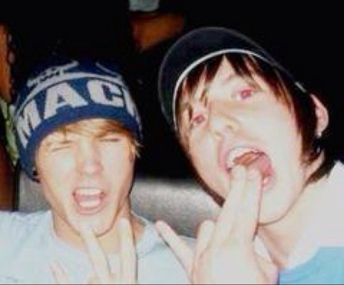 Itsnannymcfly's profile picture. 