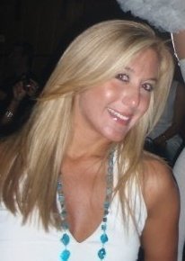 I'm a news producer and am hoping twitter will be a great resource for stories and to connect with people. Yeah!!
