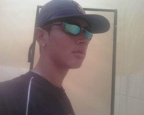 Corinthiano, 15 anos, coca cola, futebol e o @KaikeVinicius é meu parça