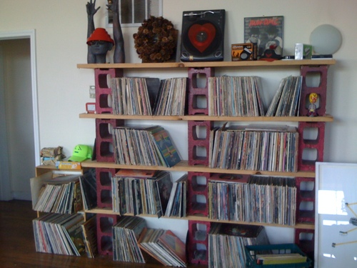 backcatalogued's profile picture. vinyl collector.  currently attempting to listen to every record i own, and write about it. http://t.co/1eOQiieOfq