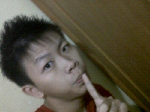 AwenTan92's profile picture. Pin  : 28DFF455