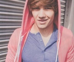 Liam. Free RP. Gay.