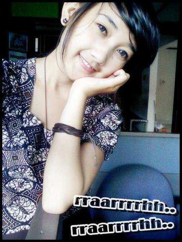 yuciecherein's profile picture. Who care ? ..