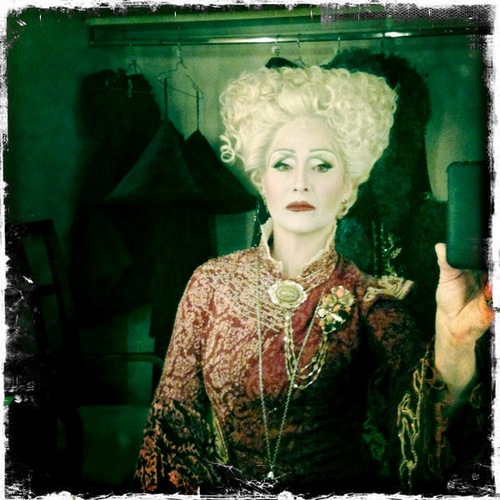 mother, actor, singer, amateur thanatologist+last madame morrible in san francisco WICKED. toured with WICKED tour 2.