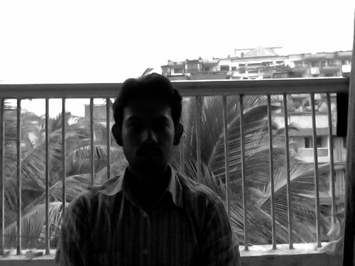 Product manager building ML based solutions for privacy conscious businesses. Previous experiences in strategy consulting, venture capital and data science.