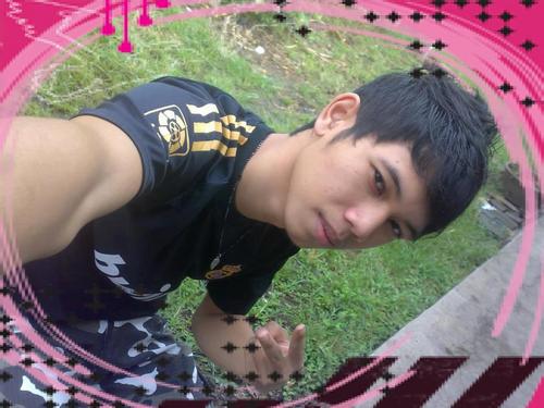 Dheli_beliebers's profile picture. cuma ada dua hal besar dalam hdup ini ..
cinta dan kematian ,ketika kita siap menrima kduanya 
brarti kita siap ,mnghadapi apa saja