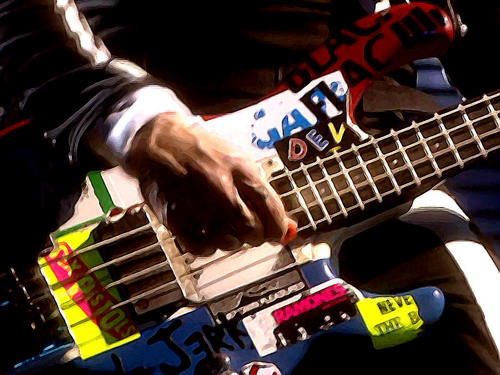 ベースをやってます、音楽大好きです♪音楽好きな人もそうじゃない人もバンバンフォローしてください