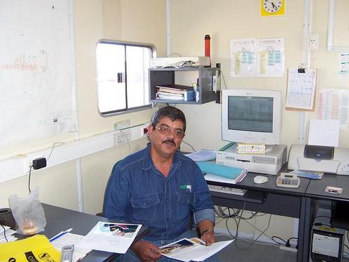 Duarte-jubilado petrolero 47años de actividad (10 YPF-36 años en empresas privadas ( Pcia de Sta.Cruz),del ´77 repres.Tecnico y encargado de empresas