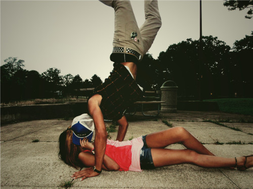 crazythoughts_x's profile picture. 