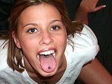 Gosh.. where have all the guys with brains gone?  please follow me. http://7vd.cn/TA
