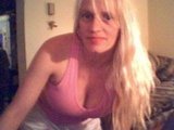 I enjoy a simple and peaceful life with my family. I am retired and have time on my hands during the day. please follow me. http://7vd.cn/RS
