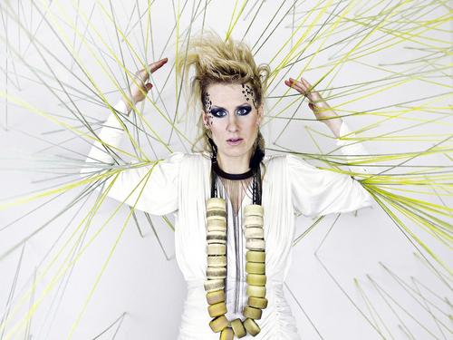 Interdisciplinary performance artist, queer, experimental noisemaker, mother, cat lover, Ph.D, Arts Editor for @ecocene_journal + former @SFU Shadbolt Fellow