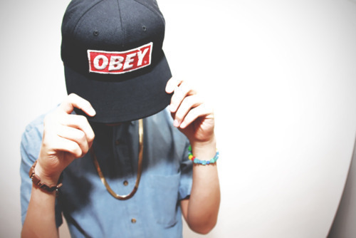 FOLLOW @TypischPubers_ x