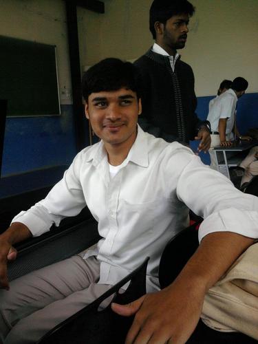 raviarmstrong's profile picture. Just simple & straight