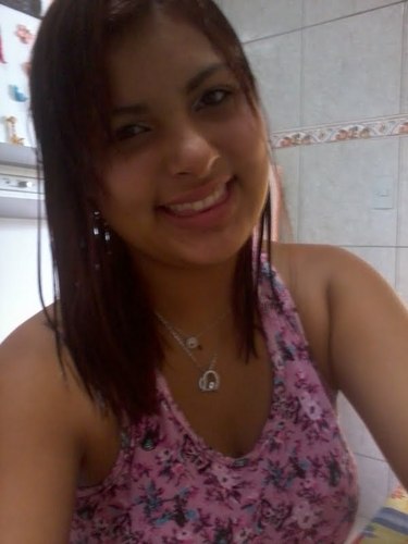 DÊ QUE ΛDIΛNTΛ TU BΛTE DE FRENTE SE TU VΛI TER QUE ME ΛTURΛR, PRΛ QUE TΛNTΛ INVEJΛ, TΛNTO OLHO GRΛNDE, SE ΛSSIM TU NÑ VΛI ME DERRUBΛR'