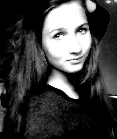 kimrombouts2's profile picture. Friends - fun - party's - family - art - carice van houten - fashion - love - acting - music - dancing - humor - photography (l)