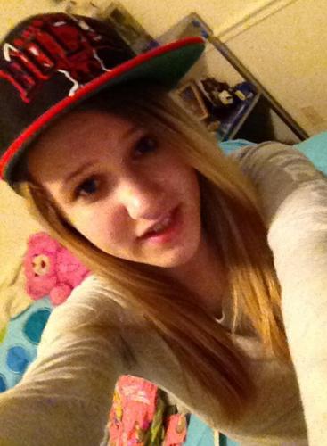 #Teamfollowback @AustinMahone is so fucking sexy ! ~ Follow , mention me, & ill mention back 3