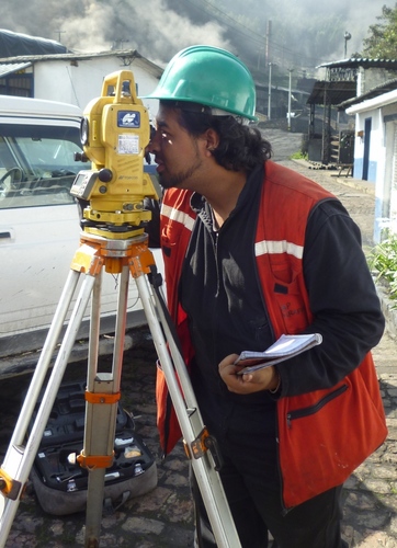 Ingeniero Topográfico
Tecnólogo en topografía
Universidad Distrital Francisco José de Caldas