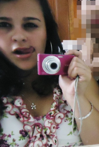 fuui atrás do que quis sabia que só assim podia ser feliz, 
eu quero é ser feliz, quem não quer ser feliz; ♪