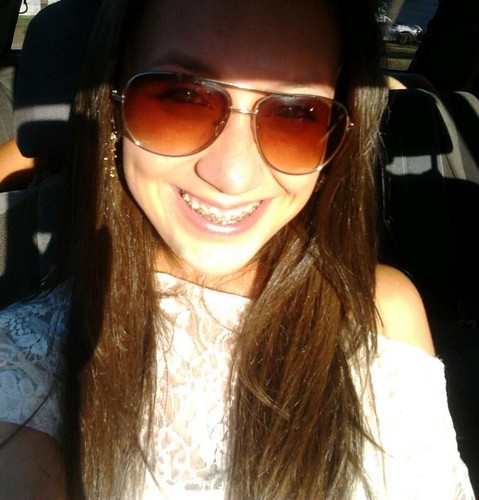 17 anos... Capricorniana ... Mais?? Segue aí *-*