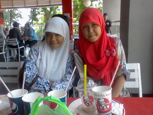 Chaichasmashbla's profile picture. 