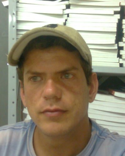 um cara de bem com a vida que procura novas amizades!