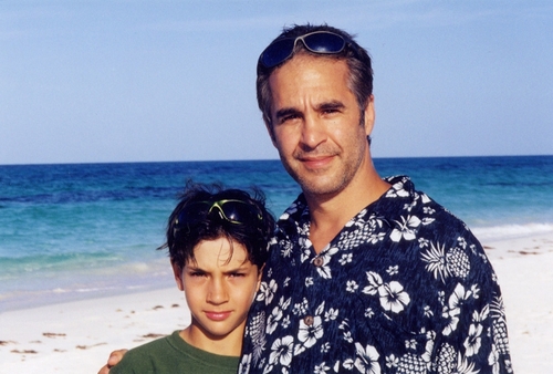 youngdadsolo's profile picture. blogs, forums, friends, news, meet some one to go on with the hard life http://t.co/Wdo1UVr4Vv