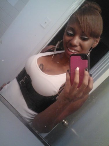 .im Kenya i aint tryna be nobody else ..im living for me & my son