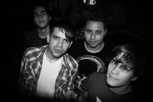 Fc dedicado a @BandaSwitchFx. Conheça o som da banda em http://t.co/LQ0CU98qDz. Dona: @JASM_LN