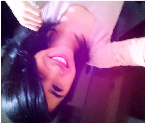 Taurina , Corinthiana , 14 aniinhos ' *-* , adora rock , solteira . [aa ,mt coisa , quizer descubrir mais , segue que te falo ' *-*