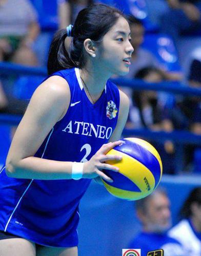 my favorite volleyball player is @gretchenho and i love her