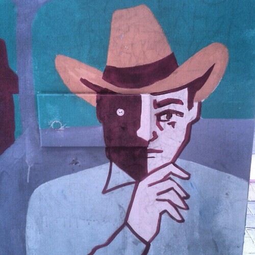 2eetchuL8R's profile picture. Um lets see.....Its actually a funny story, I .... One sec I'm getting a tweet.