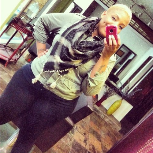 Creammmz's profile picture. First thing first imma brooklyn girl i might take some getting use to..Long hair don't care..my comfort is everything..yea imma hair stylist n shit..