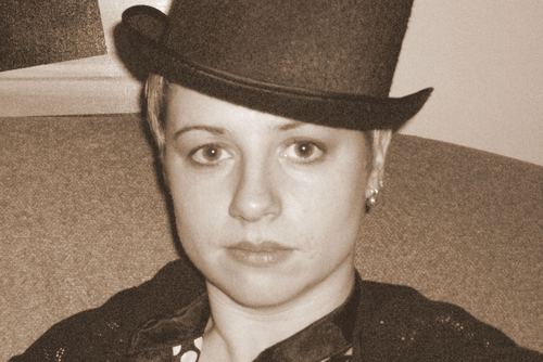 M_Shizzy's profile picture. mom, wife, friend, doctor.