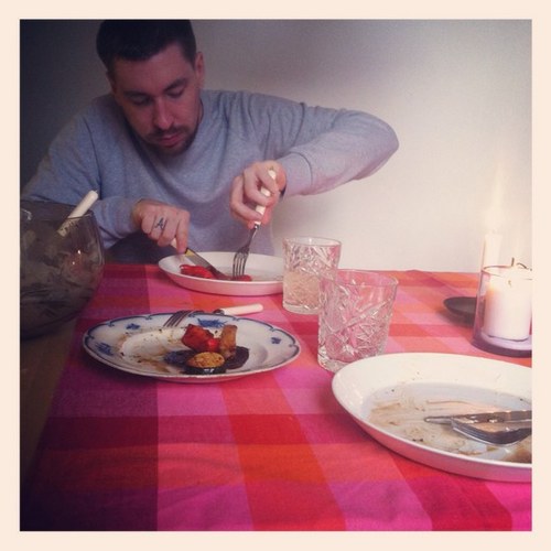 axelswartling's profile picture. Sanningsvittne. Mitt hjärta slår slag för Blåvitt & AS Roma. Twittrar mestadels om det senare...Vänsterbliven.