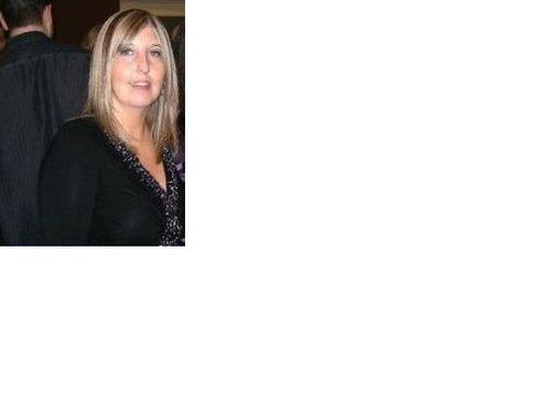 I am Arlene Scott One of the best qualities that I love about someone is a good sense of humor.