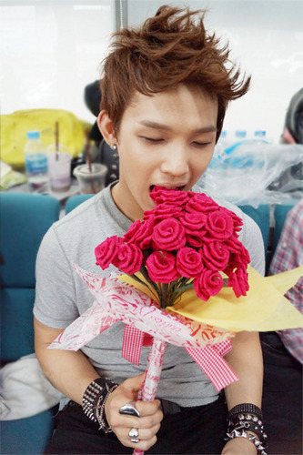 [120401~ing]BF팸 BTOB의 멤버 임현식군의 봇 유저계입니다!  이계정말구 (@BFhyunsik_us) 이계정팔로해주세요!