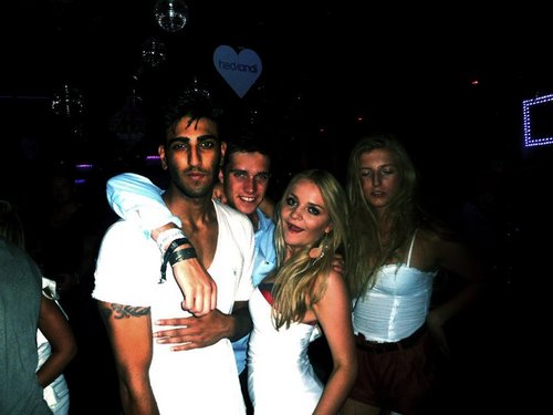 KaranKapoor92's profile picture. 