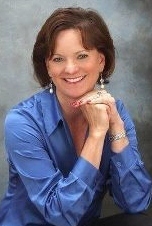 I bring CLARITY to the CLUTTER in Government Marketing. 30+ years federal gov marketing experience. @GovMktgExpert lbrossman@virtualmarketingteam.net