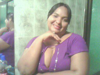 soy una mujer super feliz y muy bendecida por Dios