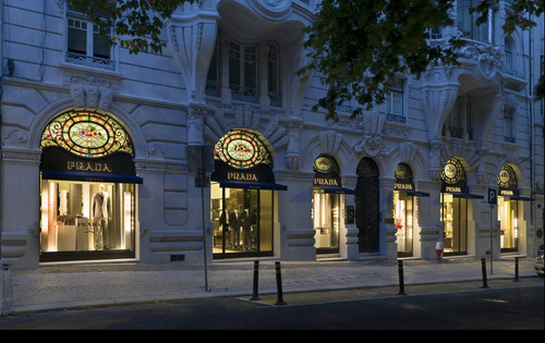 In Francese hermes vuol dire ci prendiamo il vostro fottuto tempo ma niente di piu. /