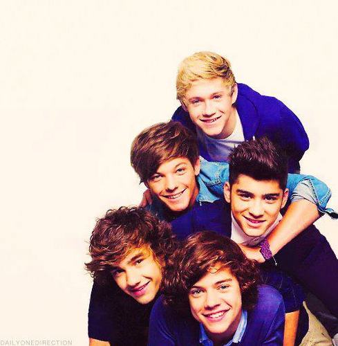 Hooli c: me llamo aylin tengo 13añitos yo te sigo si tu me sigues c:
