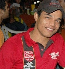 Tendo amor e saúde, da vida eu não reclamo, eu amo a vida que levo, levo a vida que amo. (Tião Carreiro)

https://t.co/C7wiojrqj1