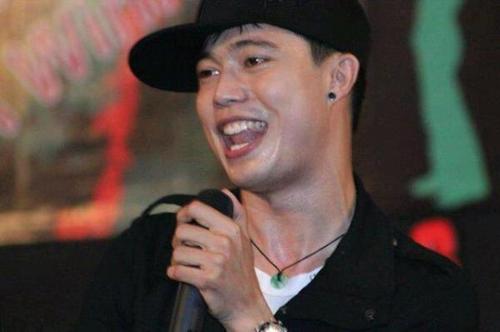 member of indonesia pop group motion boys. talent( sing, dance, Create a song)